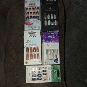 KISS Nail Collection - Gold, Silver, Black, White Designs